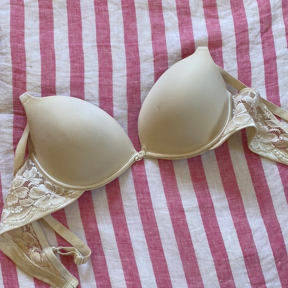 Other - Maidenform 36A bra